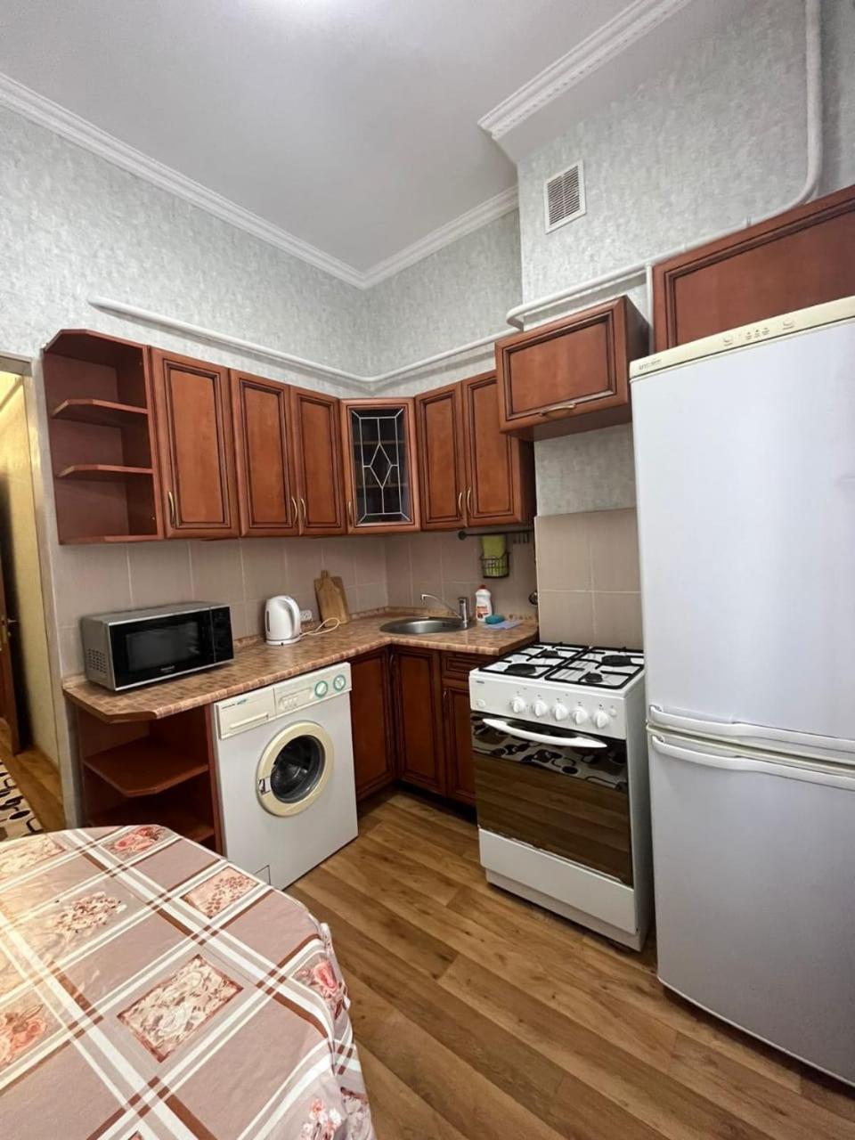 Apartments On Mustafa Ozturk Алмати Номер фото