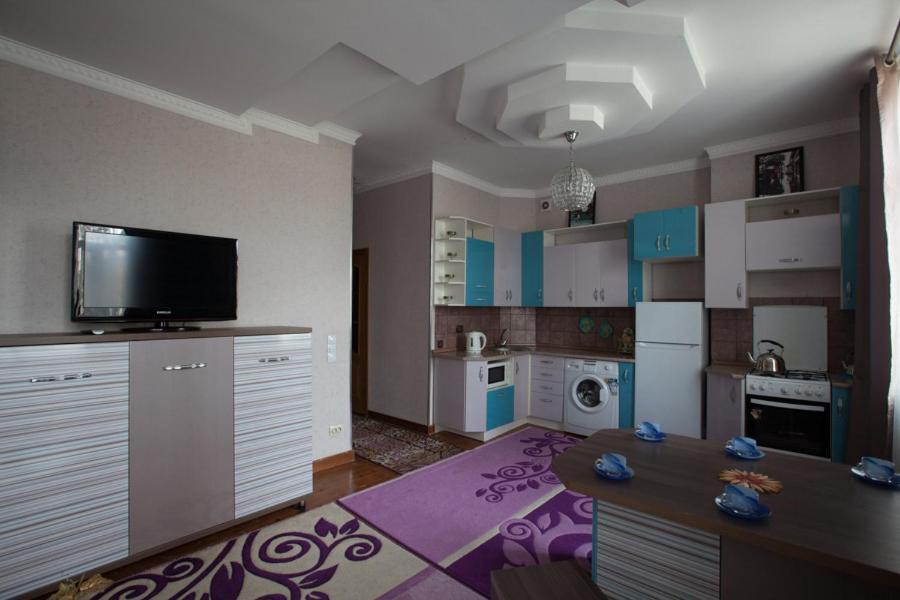 Apartments On Mustafa Ozturk Алмати Екстер'єр фото